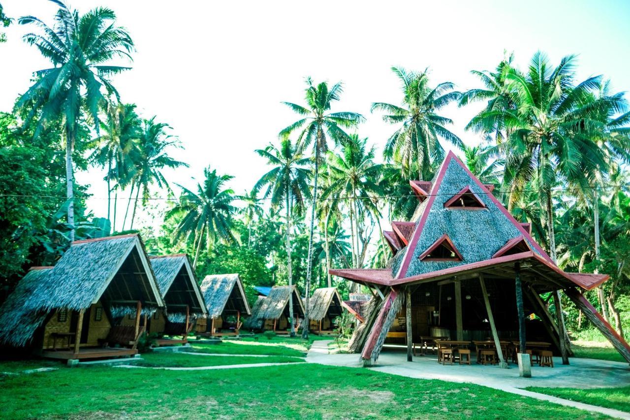 Loboc Nipa Huts Cottages Rental ภายนอก รูปภาพ