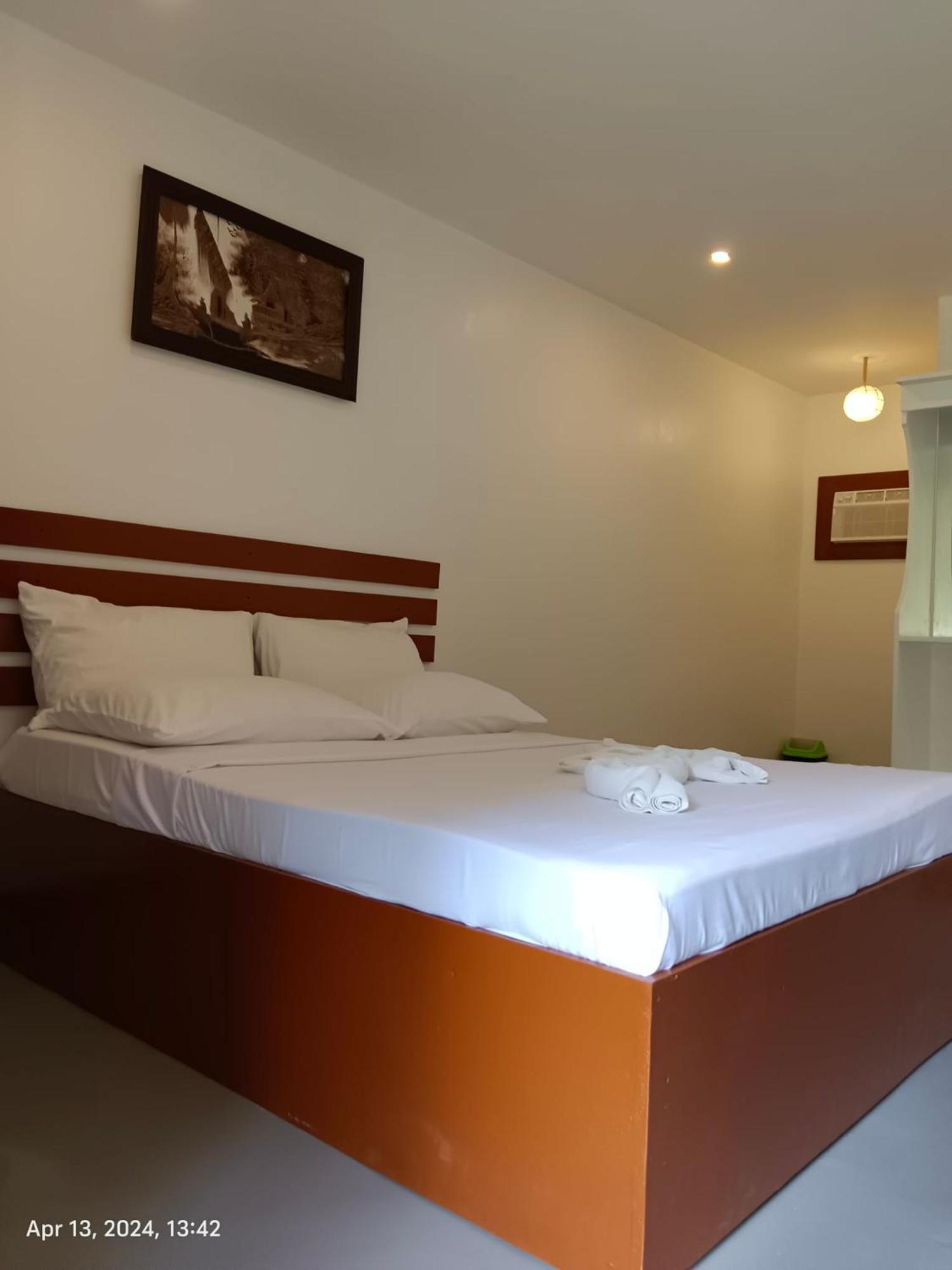 Loboc Nipa Huts Cottages Rental ภายนอก รูปภาพ