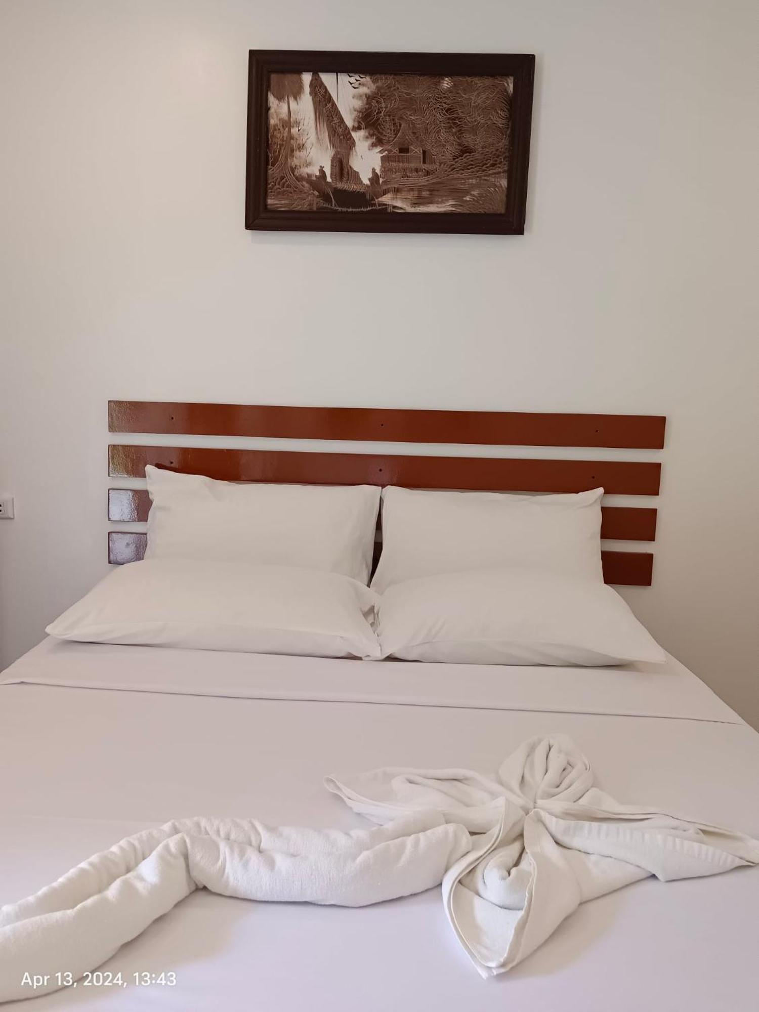 Loboc Nipa Huts Cottages Rental ภายนอก รูปภาพ