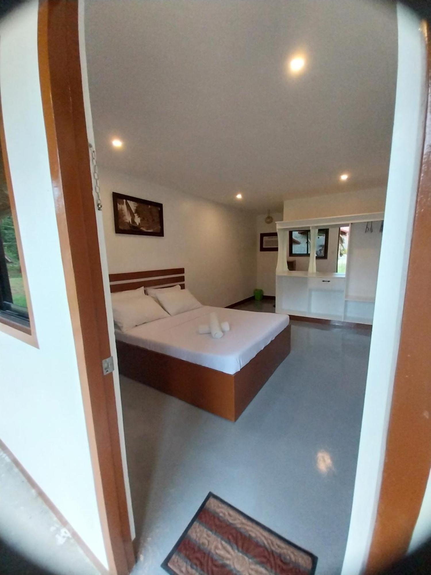 Loboc Nipa Huts Cottages Rental ภายนอก รูปภาพ